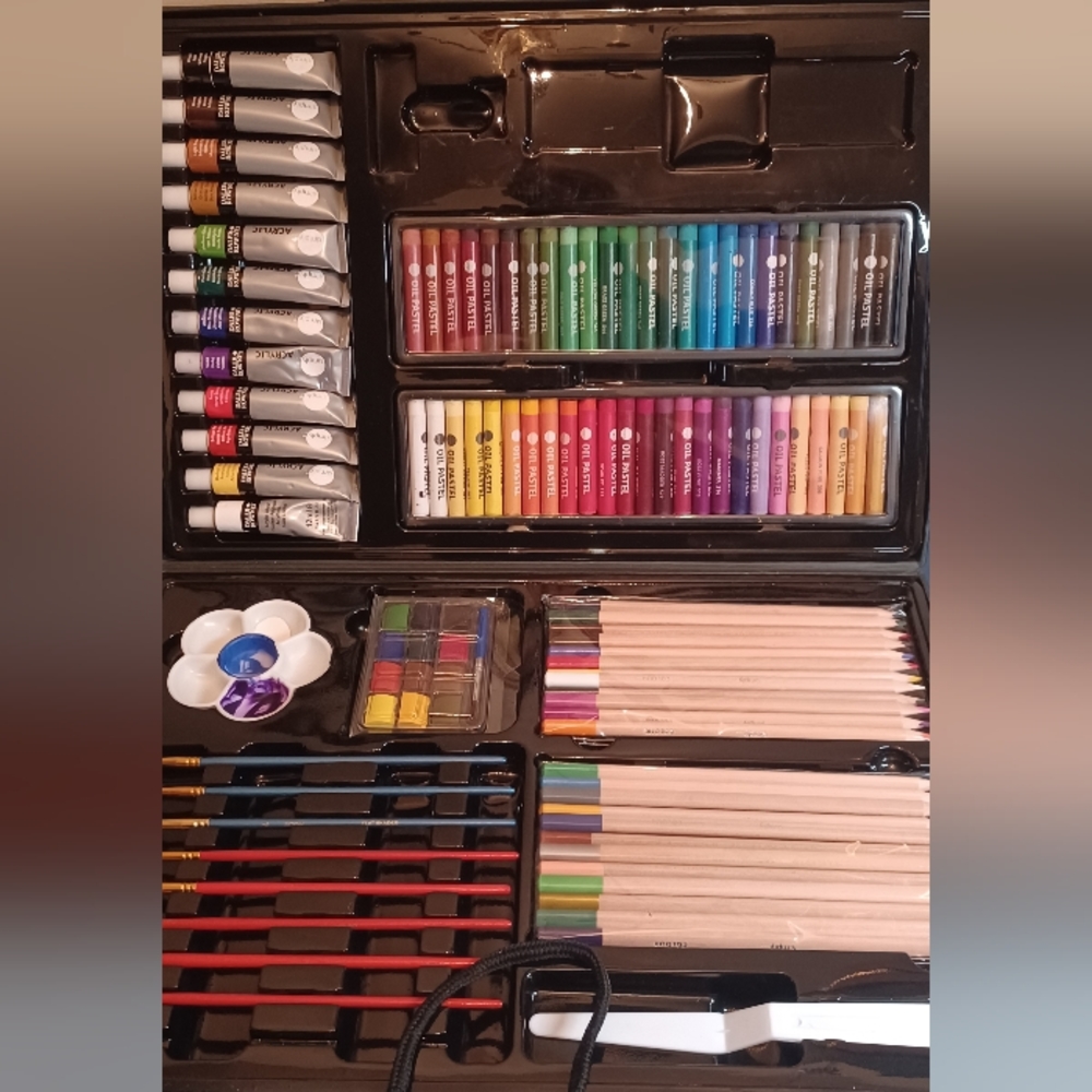 Daler Rowney SIMPLY 106pc art set with case.  (Pre-owned) like new condition. - Picture 2 of 8